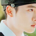 엄근<b>큐티</b>가 보이는 도경수