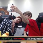 [EXO] <b>변백현</b> 팔근육ㅠㅠㅠ