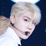 박우진 <b>백금발</b>?ㅠㅠㅠㅠㅠㅠㅠ