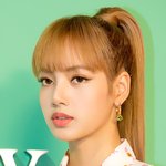 [드루와] 오늘자 멀버리 <b>런칭</b> 리사 로제 .jpg