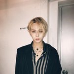 <b>이던</b> 열애설 터지기전에 인기어느정도였음??