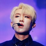 [박우진] 금발에 <b>블랙셔츠</b> 약간 사람좀 미치게한다아