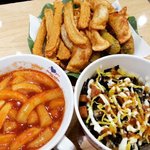 떡볶이 <b>위아래</b> 추반
