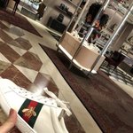 [댓글부탁해] <b>구찌</b> 스니커즈 사는거 돈버리는거맞냐