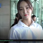 [댓글부탁해] 모모랜드 <b>연우</b> 입국 뽀뽀선물 받아보소 감솨~~