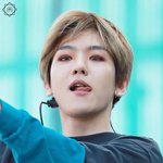 [EXO] 백현이 메이크업 넘 <b>예쁘다</b>