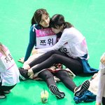 누가 언니인지 모르겠는 <b>쯔위</b> 모모ㅋㅋ