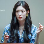 엘사보다 더 차가운 <b>냉미녀</b> 女돌