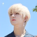 항상 같은 각도로 셀카찍는 남돌