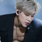 <b>몽환</b>미 겸비한 남돌 잘생김