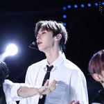 [황민현] 멋지구 <b>예쁘다</b> 황민현❤
