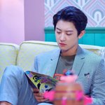 [EXO] 여기 <b>잡지</b> 문구 찾아보니까