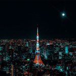 비슷한 듯 다른 <b>도쿄</b>의 밤거리
