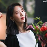 목이 길고 예쁜 여돌 셋