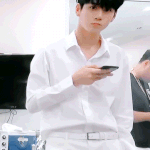 옹성우 <b>전신</b>짤..