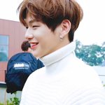 [강다니엘] <b>퓨어</b>화이트