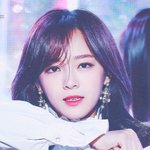 김세정의 미모는 <b>조</b><b>녜</b>롭다