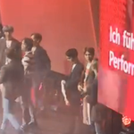 [EXO] <b>인사</b><b>무대</b> 남앗네 애들나옴