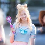 금방이라도 아이유팬미팅 갈거 같은 <b>사나</b>