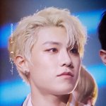 [박우진] 진짜진심 왕자님같이 생겼다