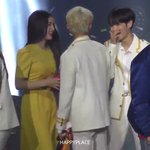 [드루와] 박우진 아이돌되고 여돌이랑 말하는거 처음<b>본다</b>ㅋㅋ