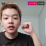 [댓글부탁해] 이새끼 이빨 하얘서 빛<b>반사</b> 돼서 개띠껍네