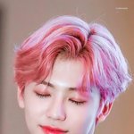 <b>스벅</b>도 인정한 아이돌