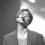 [세훈] 180916 <b>베를린</b> 뮤직뱅크 고화질2