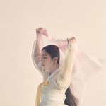 [댓글부탁해] <b>한복</b>이 잘 어울리는 신세경