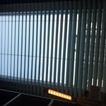 [드루와] +)(혐주의)얘들아ㅎㅎ내방<b>창문</b>에 벌집생겻다..ㅎㅋ......