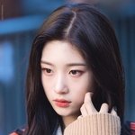 <b>정채연</b> 이 사진 렌즈 뭘까ㅠㅠ