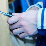 <b>손마디</b> 붉은 거 개좋아