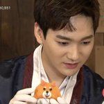 [드루와] 뉴이스트 김종현과 아론이 빚은 <b>송편</b>