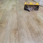 짝남이 자꾸 <b>머리위</b>에 손올리는데