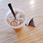 [EXO] 슴발 카페 문열었다 존좋ㅠ 캐러멜마끼야로 사간다