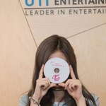 [드루와] 너네 <b>씨디</b> 얼굴에 갖다대면