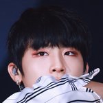 [박우진] 홀리는거같아