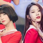 한 그룹 내에서 분위기 갈리는 사진 좀 주랑