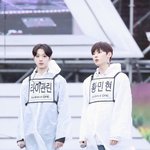 [댓글부탁해] 학교에서 입을 <b>겉옷</b>몇개면 충분하냐..?