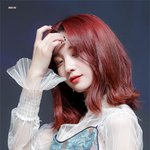 예쁜 걸로 어디가서 빠지지 않을 <b>여</b><b>돌</b>