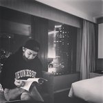 [EXO] 이 <b>후디</b> ㅈㄴ 사고싶어짐