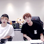 [EXO] 애들 오늘 완전 <b>청순</b>해