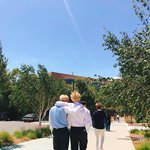 뜬금없이 본진 실물 넘 궁금하다