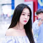 아이린 대학<b>축제</b>에서 한번 봤었는데