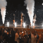 오늘 레드벨벳 무대에 나타난 <b>민들레</b> 홀씨