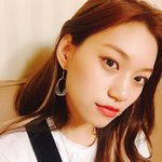 고급스럽고 <b>우아</b>함 느껴지는 女돌