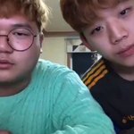 [댓글부탁해] 양홍원 이 뚱땡이랑 <b>오금</b>중 동창이었다는데