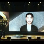 [EXO] 경수 부1<b>영화</b>상 인기상 받았대