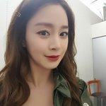 실력은 아이유 <b>얼굴</b>은 김태희 몸매는 전지현 바를<b>수</b> 있는데 데뷔할까