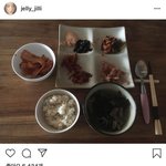<b>설리</b> 인스타에 아이유